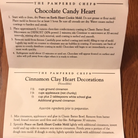 NWT Pampered Chef Peace on Earth Cookie Mold - Picture 7 of 8